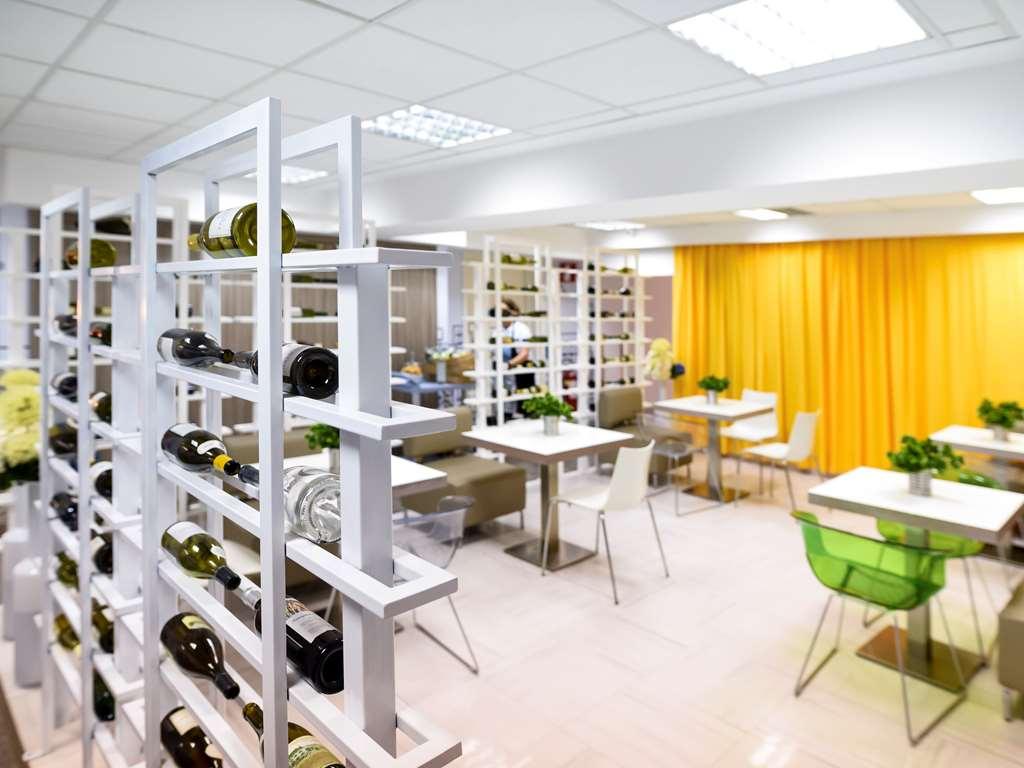 Ibis Styles Skopje Hotel Restaurant foto