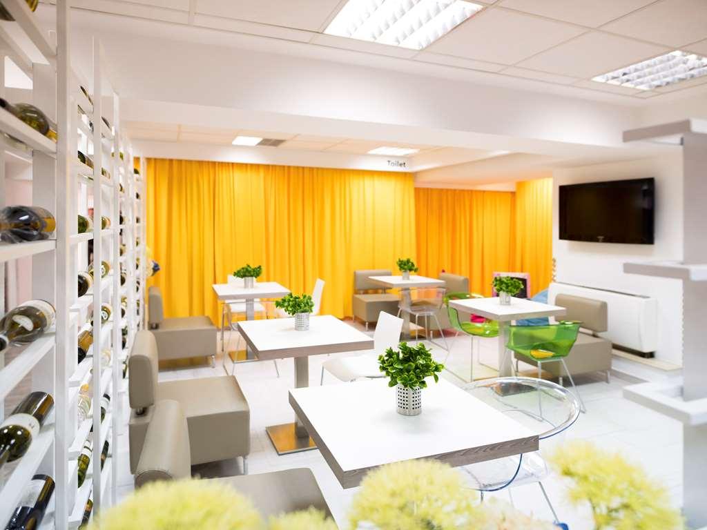 Ibis Styles Skopje Hotel Restaurant foto